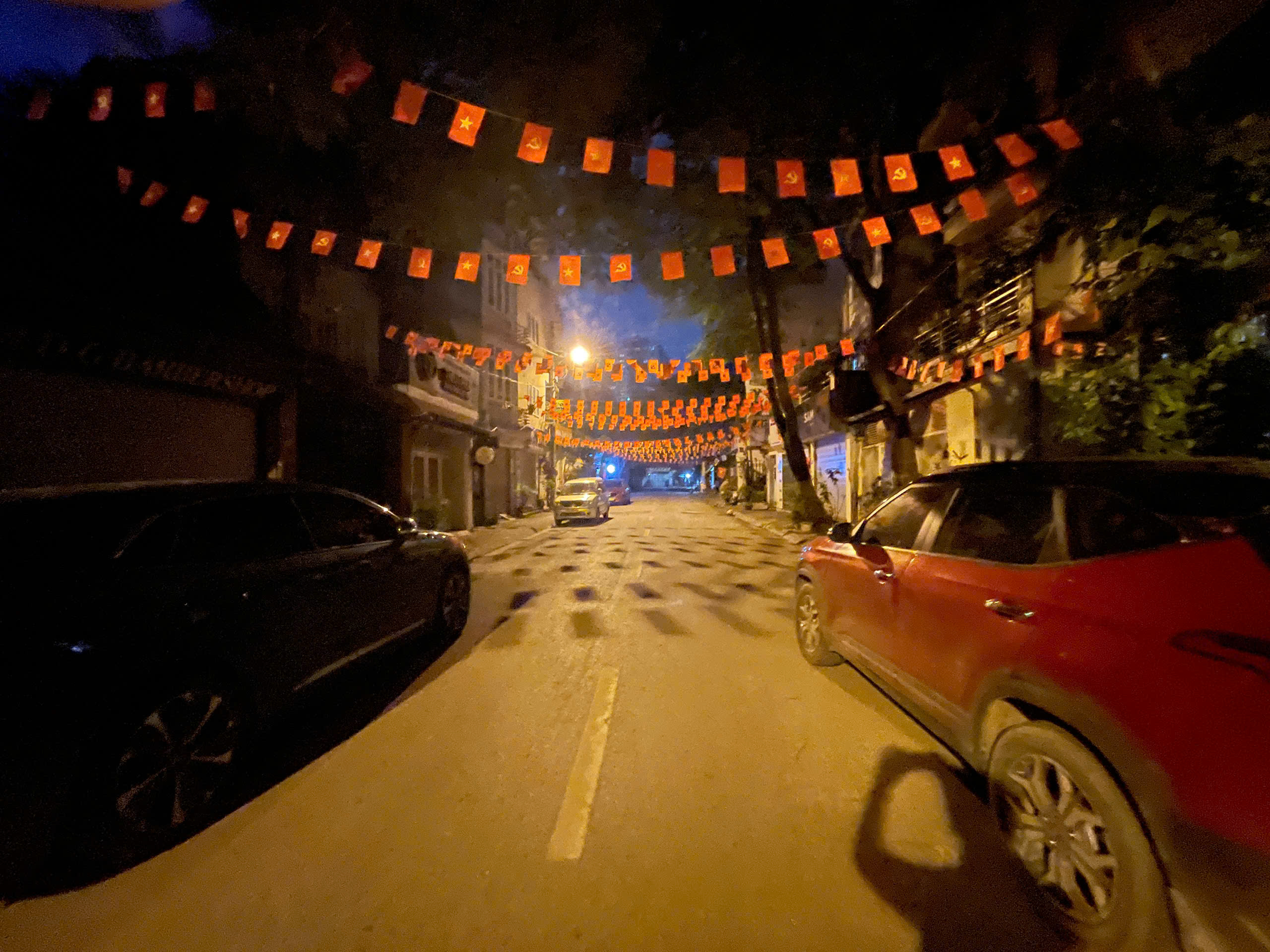 Bán nhà Phố Ái Mộ, Long Biên, ô tô 3 làn, MT, 58m2, 3Tầng, gần Trường QT Wellspring, vừa ở sang vừa KD 22,8 tỷ.