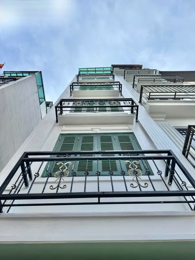 NHÀ ĐẸP MỚI 6 TẦNG Ô TÔ VÀO NHÀ Ngọc Thụy 35 m2 X 6 Tâng 12.5 tỷ Long Biên Hà Nội.