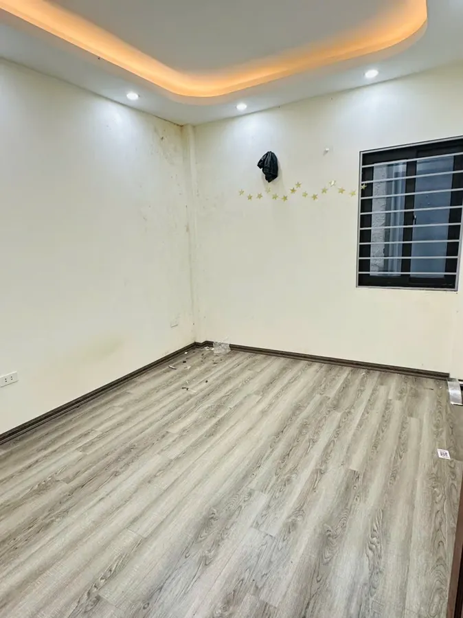 Hà Trì Hà Đông – Nhà 5 tầng 4 ngủ, ô tô đỗ cửa, gần hồ, trung tâm quận