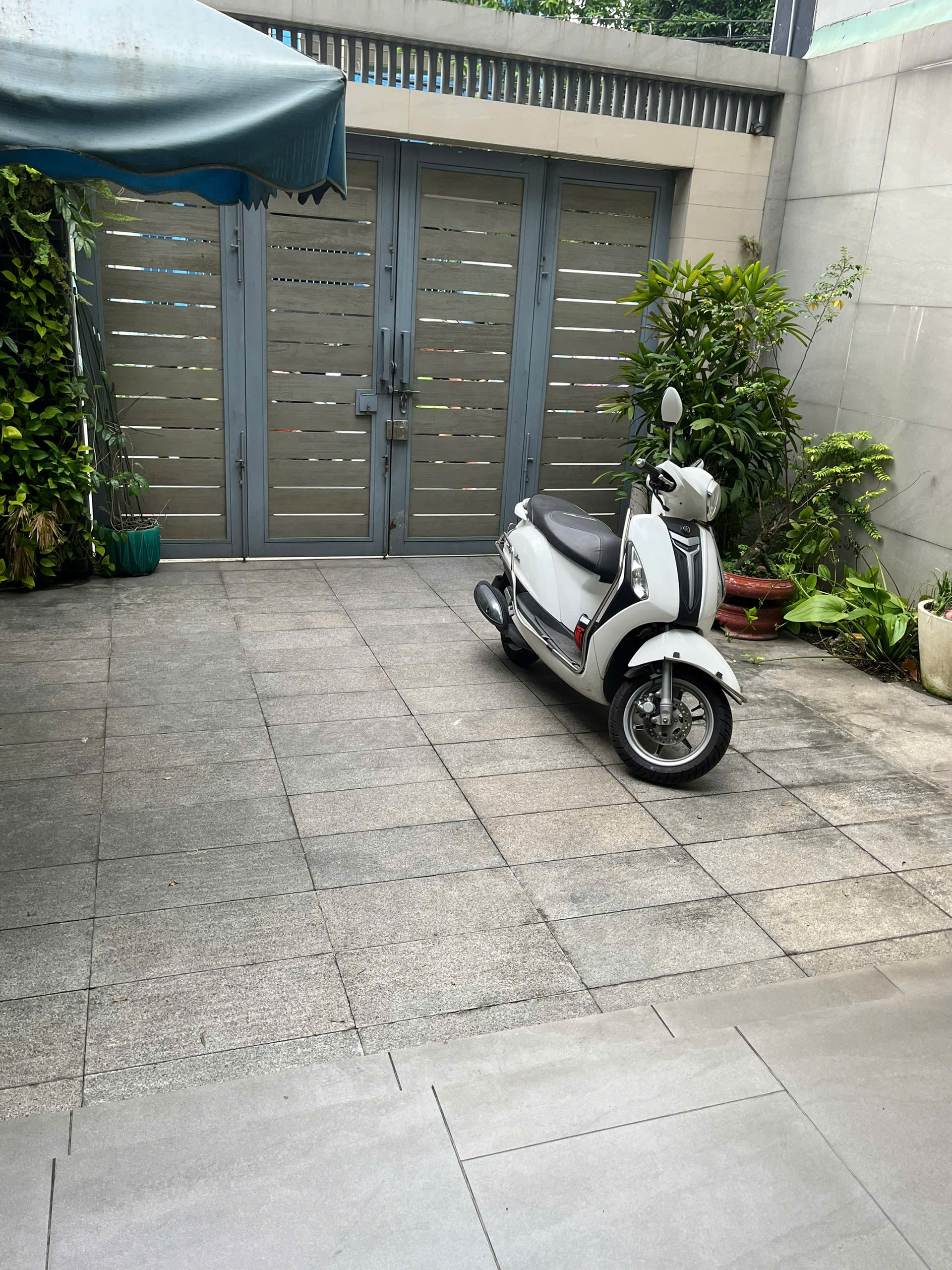 Bán Nhà MT Đường Số 9, P16 GòVấp, 150m², 3 Tầng, 22 Tỷ, Full Nội Thất Âu