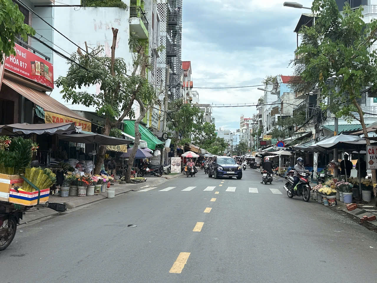 Bán nhà hẻm 6m ngang 5m 4 tầng BTCT 70m2 tung tăng đến Emart 2 Phan Huy Ích chỉ 8.3 tỷ