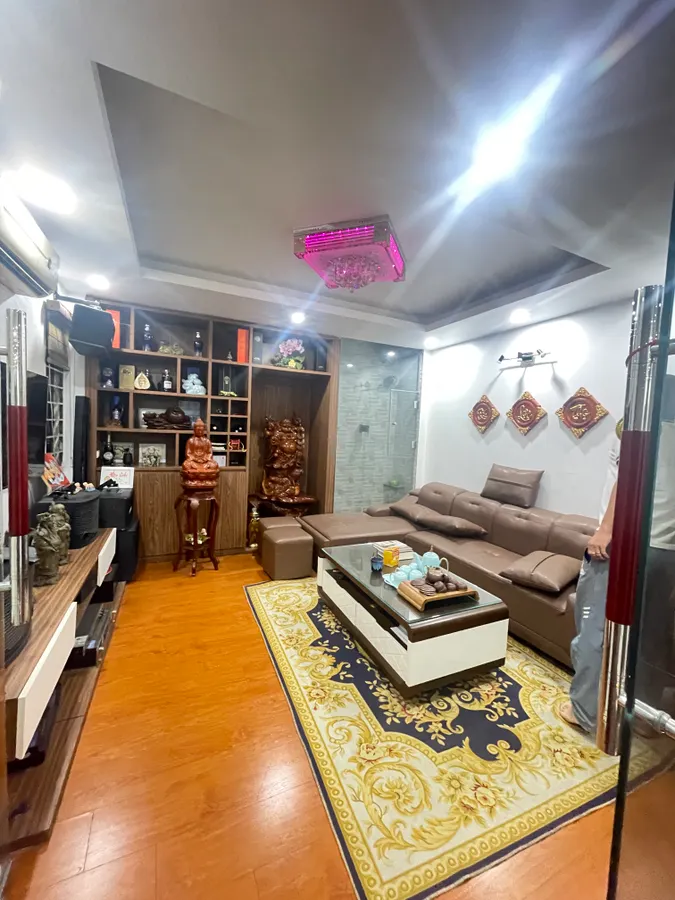 Nhà đẹp Cổ Nhuế.Bắc Từ Liêm.50m2.xây 5 tầng.giá 12.85 tỷ