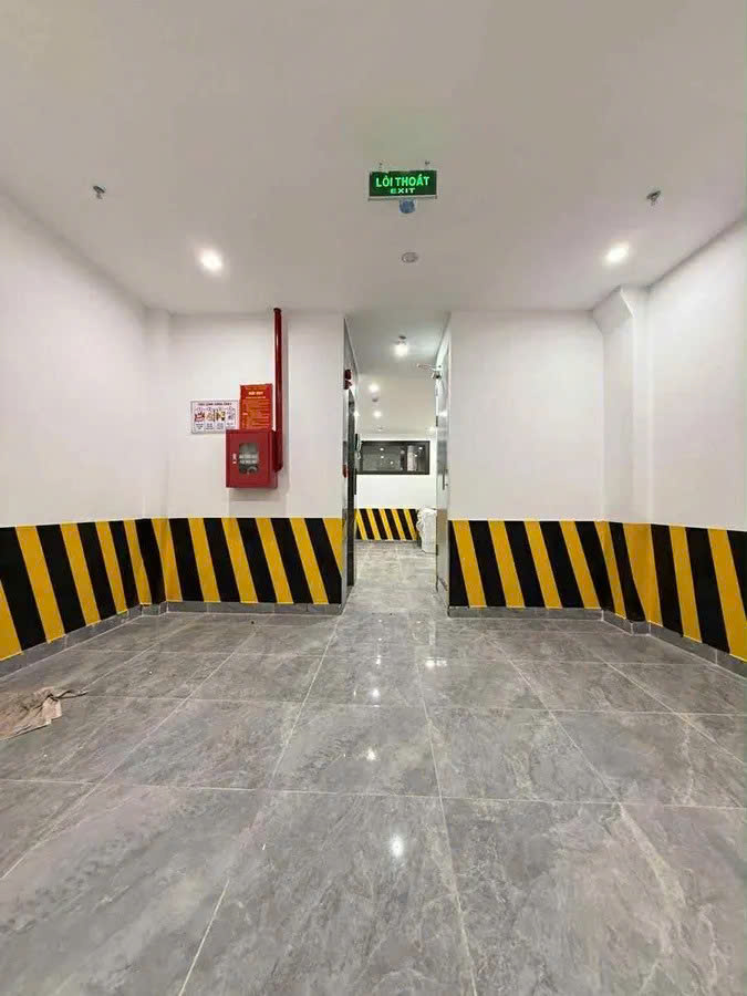 Bán nhà Trung Liệt, Đống Đa 7 Tầng thang máy 12 phòng khép kín, Gần Đại Học Thủy Lợi