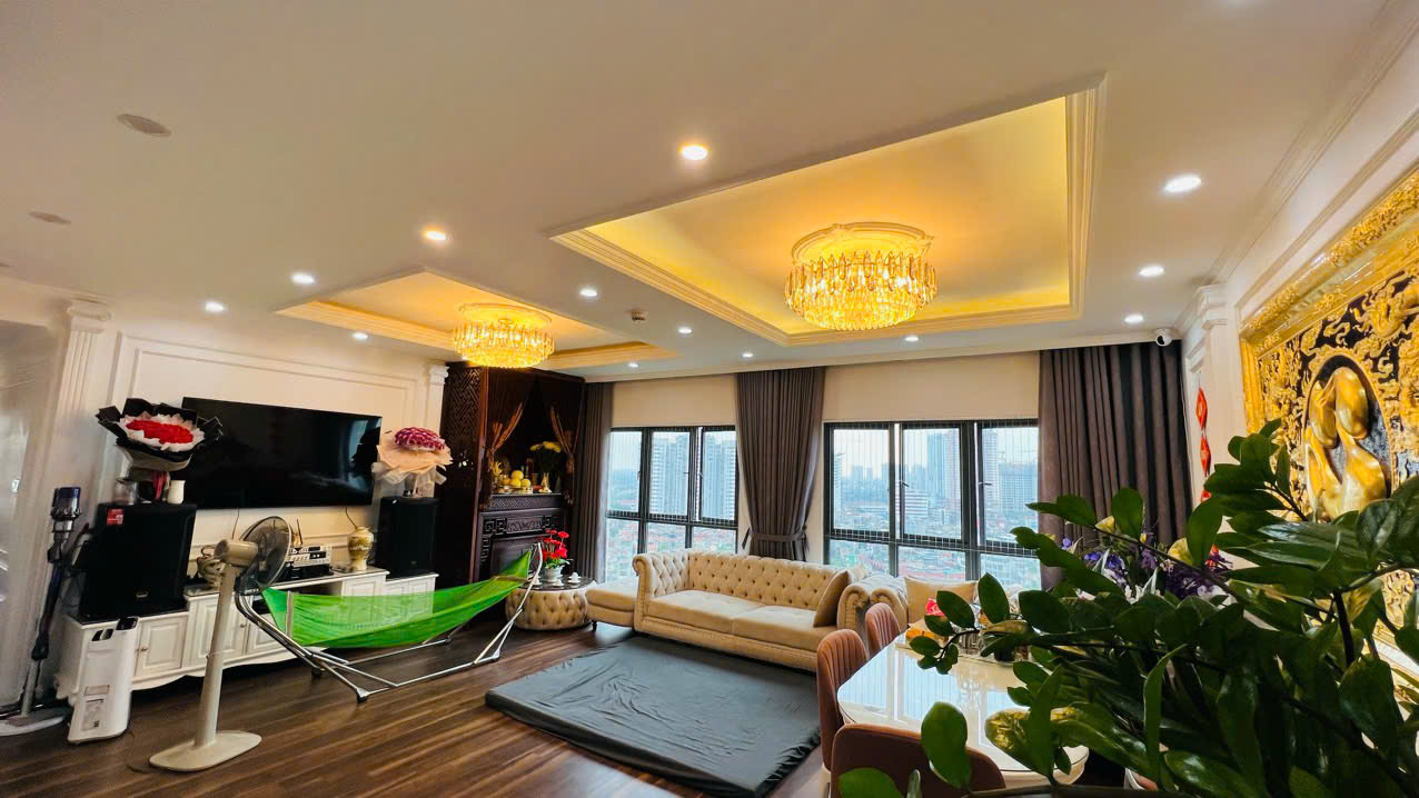 CHÍNH CHỦ CẦN BÁN CĂN HỘ CAO CẤP ĐẸP - GIÁ TỐT - Vị Trí Đẹp Tại Toà E Mullberry Lane, Mộ Lao, Hà Đông