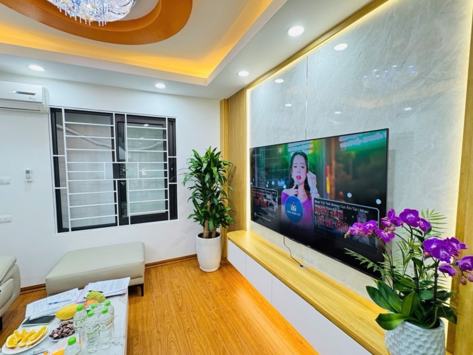 Bán nhà Kim Giang, Hoàng Mai, lô góc, gần phố, nở hậu, 40m2, 10.6tỷ(MTG)