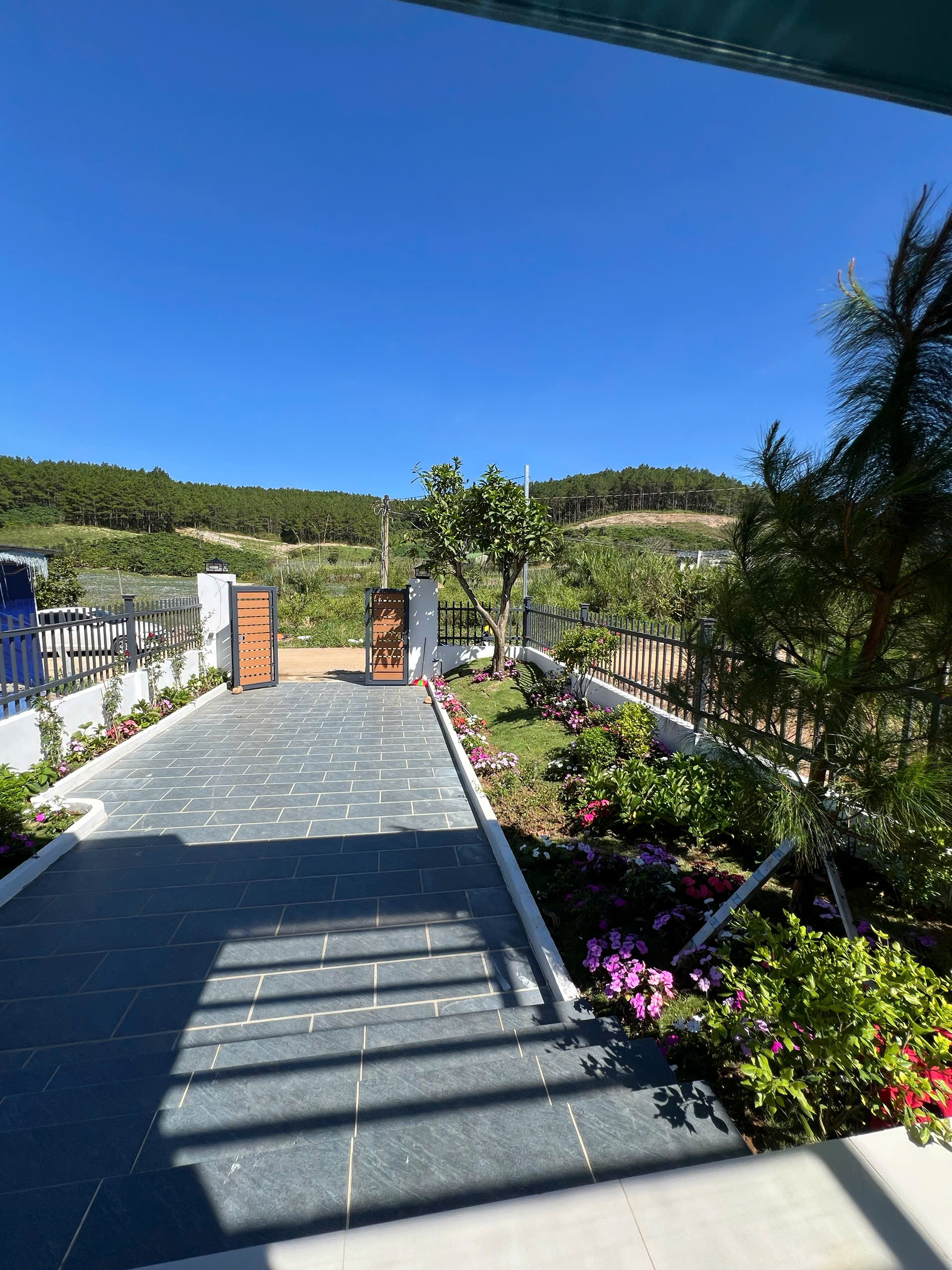 SỞ HỮU NGAY LÔ ĐẤT ĐẸP - GIÁ TỐT - Vị Trí Đắc Địa Tại Xã Nam Ban Lâm Hà -Lâm Đồng