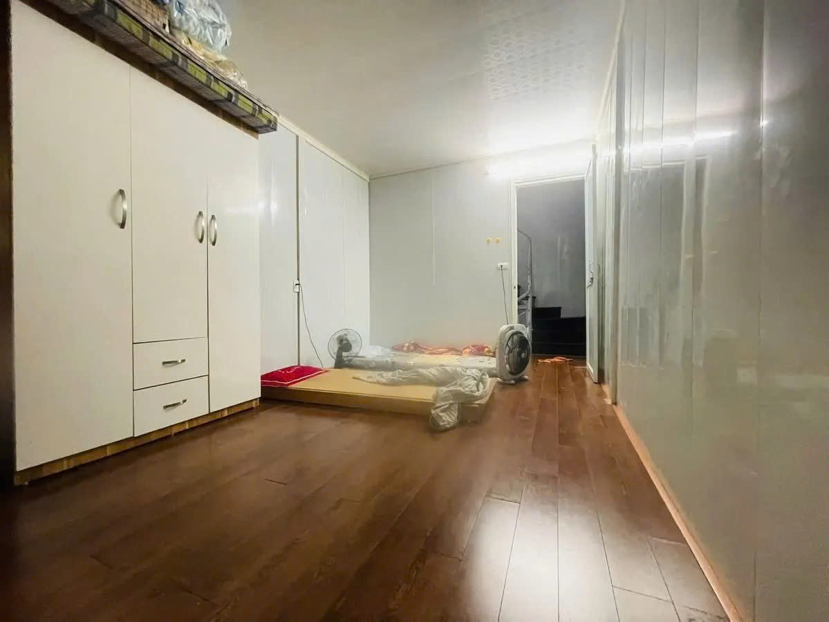 SÍNh LỜI NGhẸT thở !: SIÊU PHẨM - Ô TÔ CÁCH 40M - TIỆN ÍCH BẠT NGÀN - bán nhà THANH XUÂN