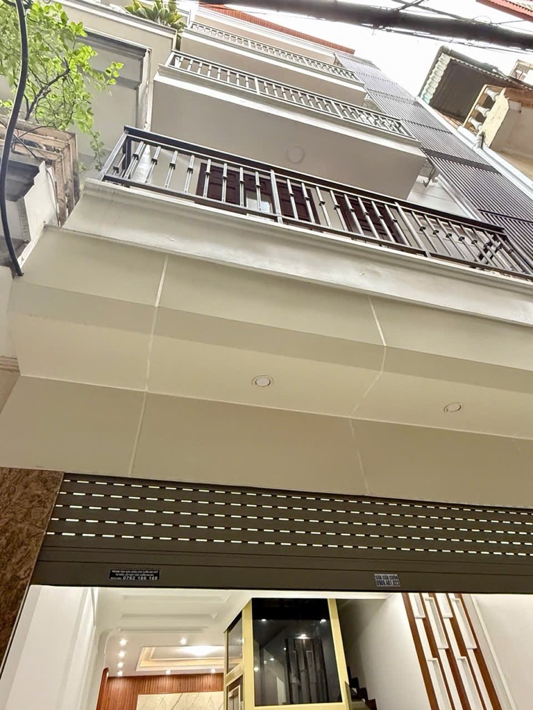 Bán nhà Lê Trọng Tấn, Thanh Xuân, Thang máy, Gara ô tô, Kinh doanh, 65m2, 19.8 tỷ