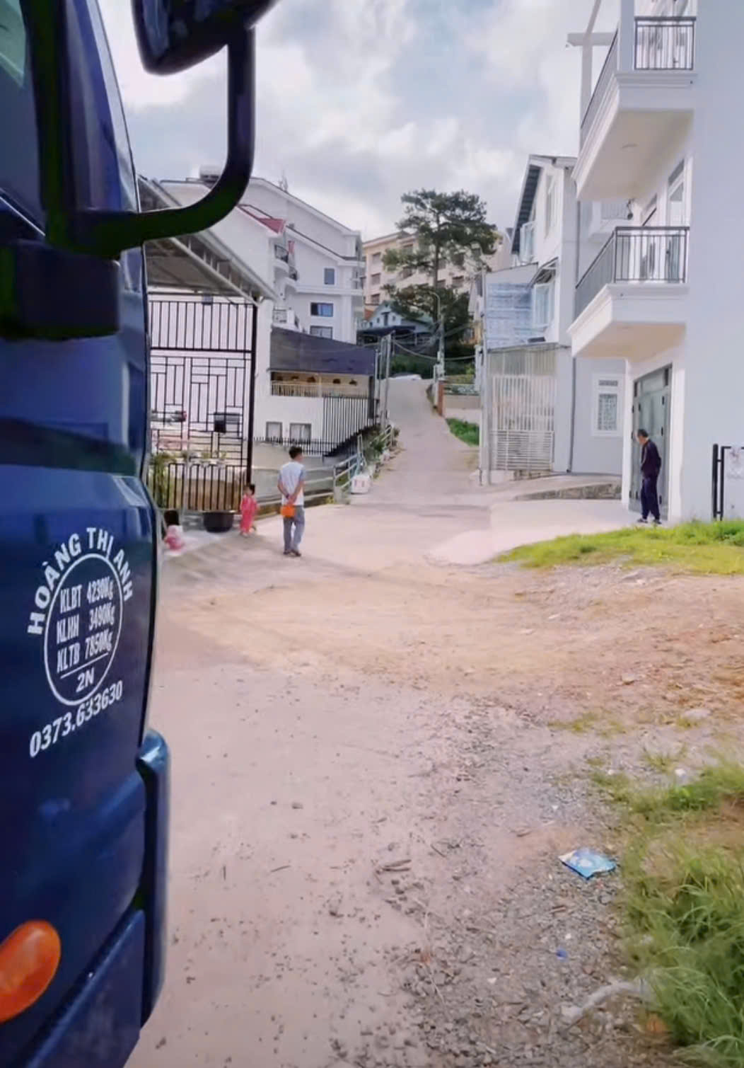 SỞ HỮU NGAY LÔ ĐẤT ĐẸP - GIÁ TỐT - Vị Trí Đắc Địa Tại Đường Lê Thị Riêng, Phường 7, Đà Lạt