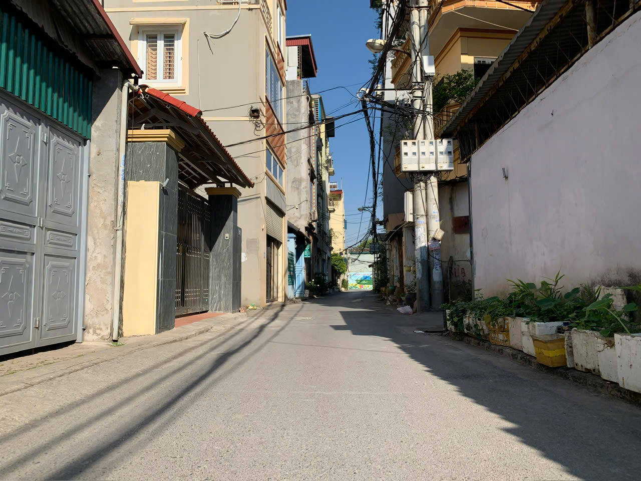 NHÀ ĐẸP CHÍNH CHỦ - GIÁ TỐT - Vị Trí Đẹp Chỉ 3 BƯỚC RA CẦU CHUI NGÔ GIA TỰ, OTO ĐỖ CỔNG