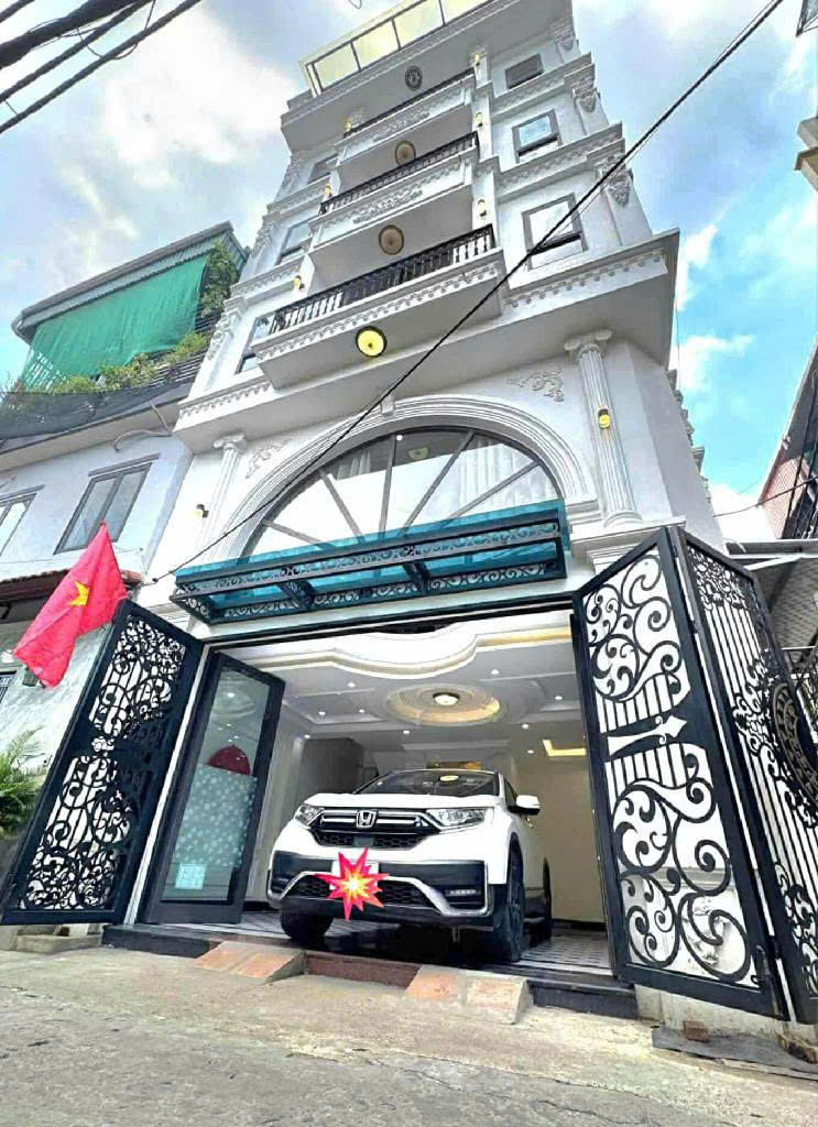 Giảm sốc - Chủ cần tiền giảm sốc 200tr - Siêu phẩm Nguyễn Văn Linh - Căn góc 6 tầng thang máy