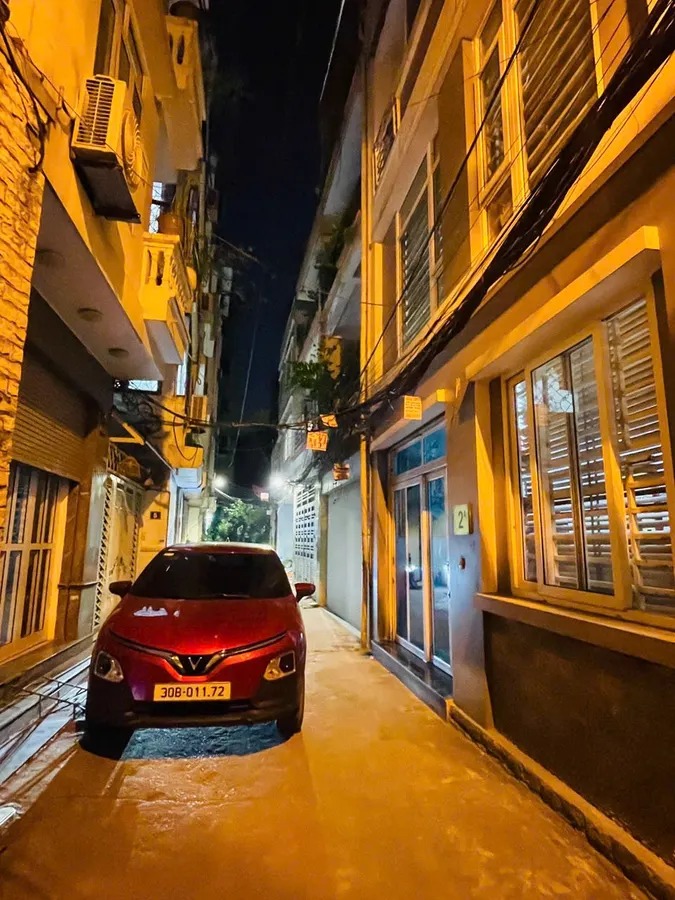 Bán siêu phẩm nhà phố Bồ Đề trung tâm Long Biên 42m 4T MT6.2m chỉ nhỉnh 10 tỷ ô tô qua nhà