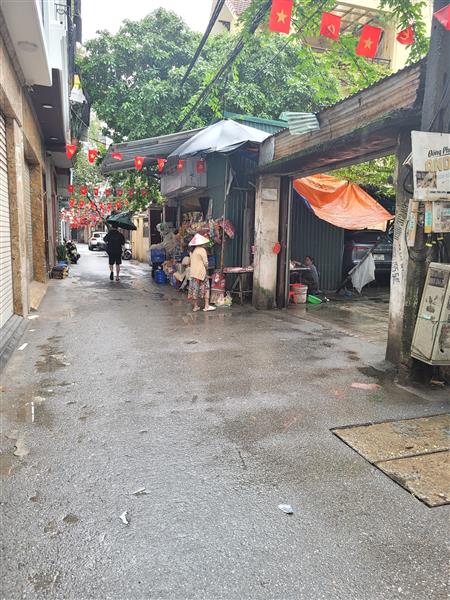 VỊ TRÍ ĐẸP - GẦN PHỐ - LÔ GÓC - NHÀ NỞ HẬU LỘC LÁ - XÂY CĂN HỘ KD CHO THUÊ. – 3 TẦNG – 65M2.