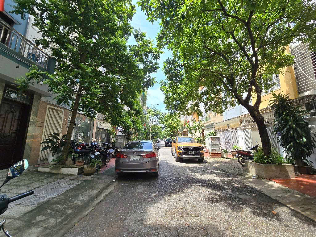 NHÀ ĐẸP LONG LANH - 6 TẦNG - VỊ TRÍ HIẾM - KINH DOANH ĐỈNH - THANG MÁY - TIỆN ÍCH BẠT NGÀN