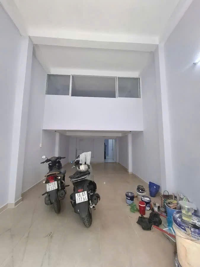 NHÀ HẺM XE HƠI – 5PN KHÉP KÍN – CMT8 – Q10 – 64M² – TẶNG NỘI THẤT – 9,9 TỶ