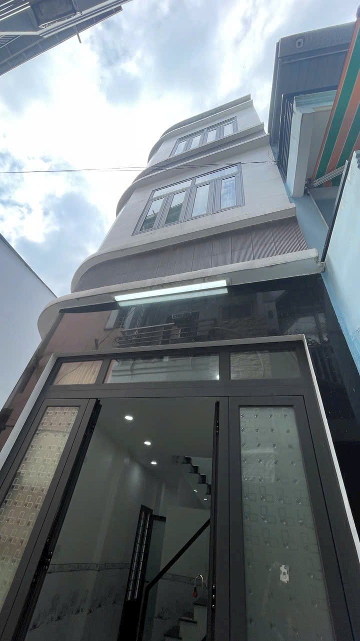 NHÀ ĐẸP GIÁ CHỈ 5 TỶ HƠN – SÁT BV NHI ĐỒNG – VÀI MÉT RA MT LÝ THÁI TỔ – TRUNG TÂM Q10