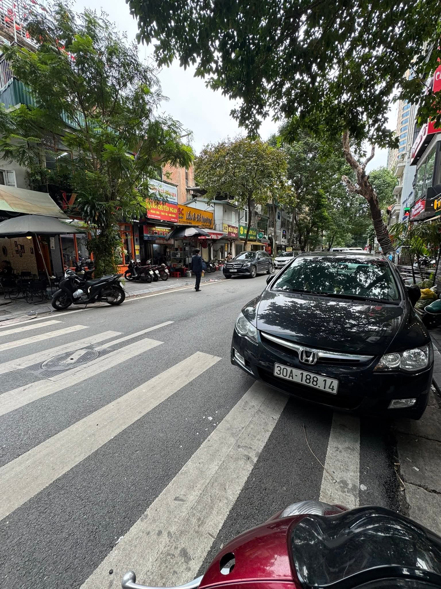 MẶT PHỐ ĐOÀN TRẦN NGHIỆP - LÔ GÓC 2 THOÁNG - VỈA HÈ - KINH DOANH VÔ ĐỊCH