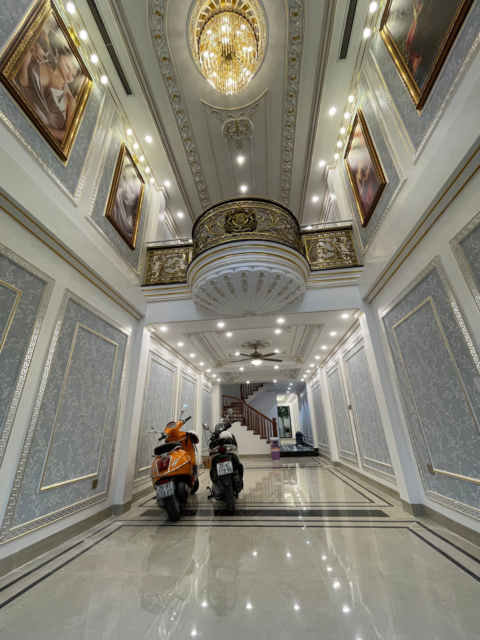 Bán Nhà Mặt Phố Ngô Gia Tự 92m² – 7 Tầng Thang Máy – Mặt Tiền 5m – Full Nội Thất – Kinh Doanh Đỉnh