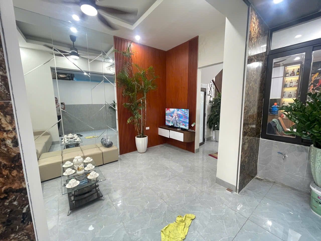 SIÊU PHẨM ĐỐNG ĐA – NHÀ MỚI ĐẸP LONG LANH – FULL ĐỒ – BƯỚC 50M RA PHỐ KHÂM THIÊN – GIÁ 8.7 TỶ KHÓ TÌM LẠI!