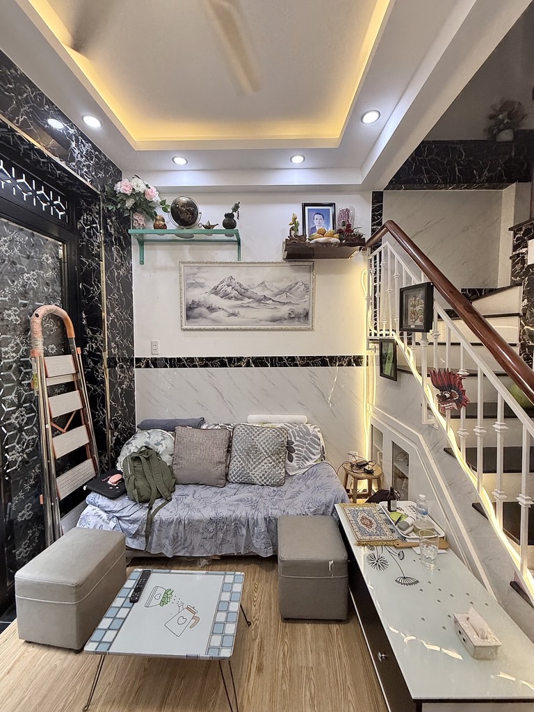 NHÀ XINH 4 TẦNG KHU VIP NGUYỄN VĂN TRỖI 16M2 (4X4) 2PN 3WC, NT VIP - 4.5 TỶ