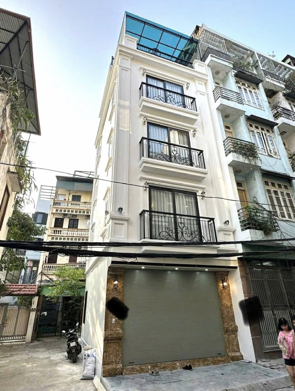 Bán nhà mặt phố Trần Đại Nghĩa – Gần Giải Phóng – Lô góc 2 mặt tiền, kinh doanh ổn định, giá nhỉnh 24 tỷ