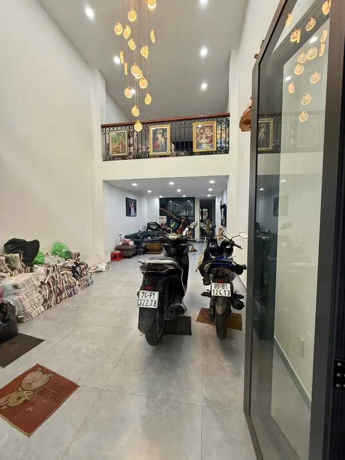 NHÀ ĐẸP CÓ THANG MÁY –5PN- HẺM XE HƠI 8M – TRỊNH ĐÌNH TRỌNG TÂN PHÚ – CHỈ 12.5 TỶ