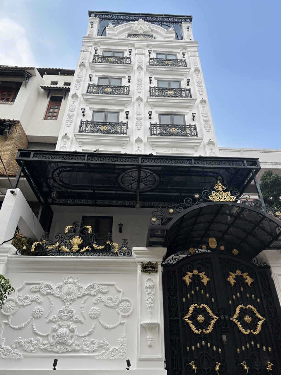 Nhà Vuông Mặt tiền SHR 6 tầng Đ.12m 119m2 – Đường Số 4 Gò Vấp