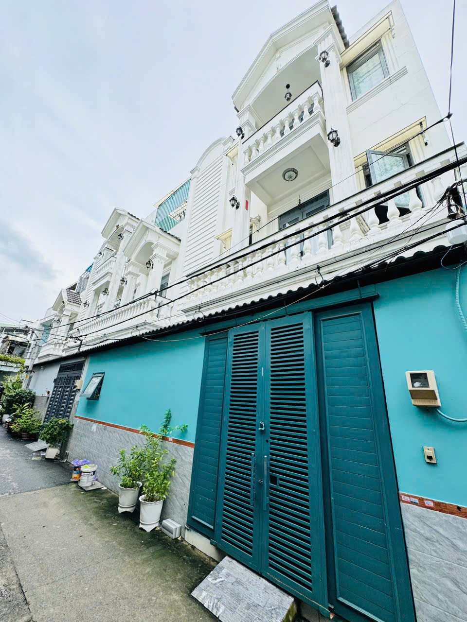 Nhà SHR 3 tầng HXH 55m2, Nở hậu – Đường Số 1 Gò Vấp S