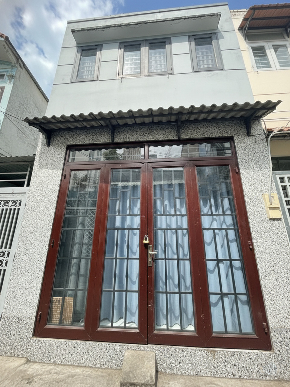 L1558 ⭐️ Giảm 100tr! sát chợ Hạnh Thông Tây, SHR, Vuông, 2 tầng, 4x8m, 3.x tỷ