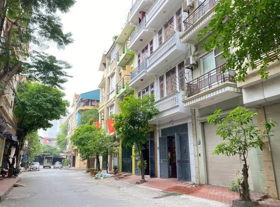 Bán nhà Trịnh Đình Cửu- Định Công, gần Lê Trọng Tấn, oto đỗ cửa, giá nhỉnh 10 tỷ