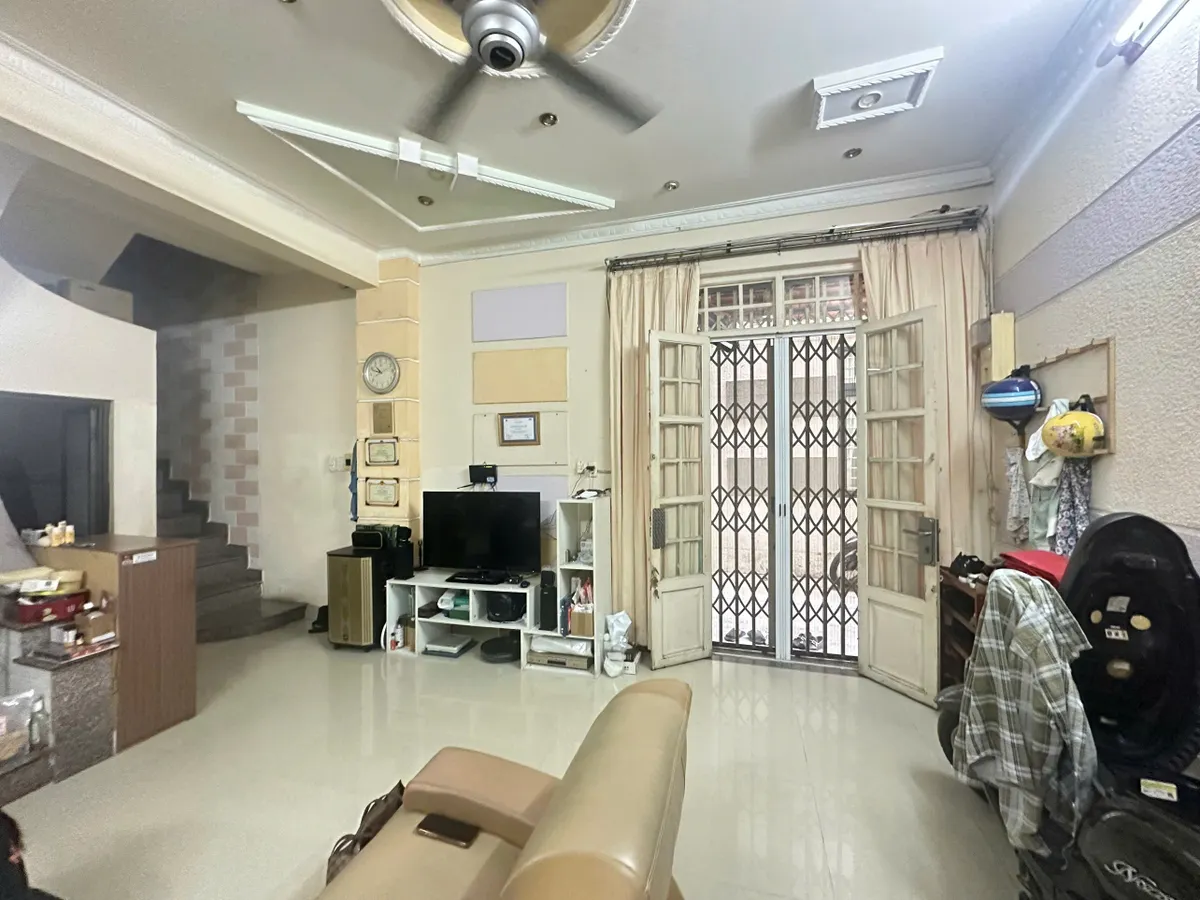 Bán nhà đẹp Thích Quảng Đức – Hẻm xe hơi vào nhà – 4PN – Sổ riêng – 8.6 tỷ