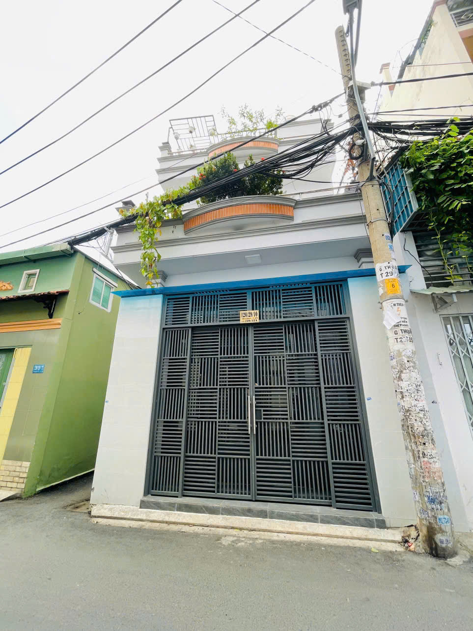 Bán nhà mặt tiền hẻm 120// thích quảng Đức phường 4 Phú nhuận Mặt tiền đường số 7, hẻm xe hơi, đường nhựa sạch sẽ