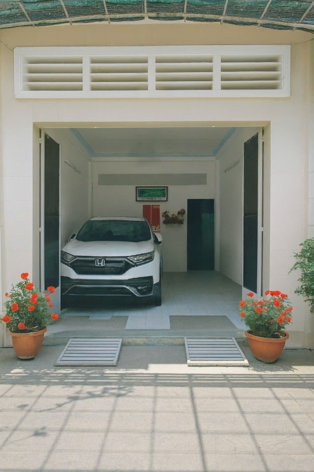 Nhà hẻm Ô tô Cách Mạng Tháng Tám – QUẬN 3 – 4.4 x 19 m – 2 Tầng – Giá 16.5 tỷ