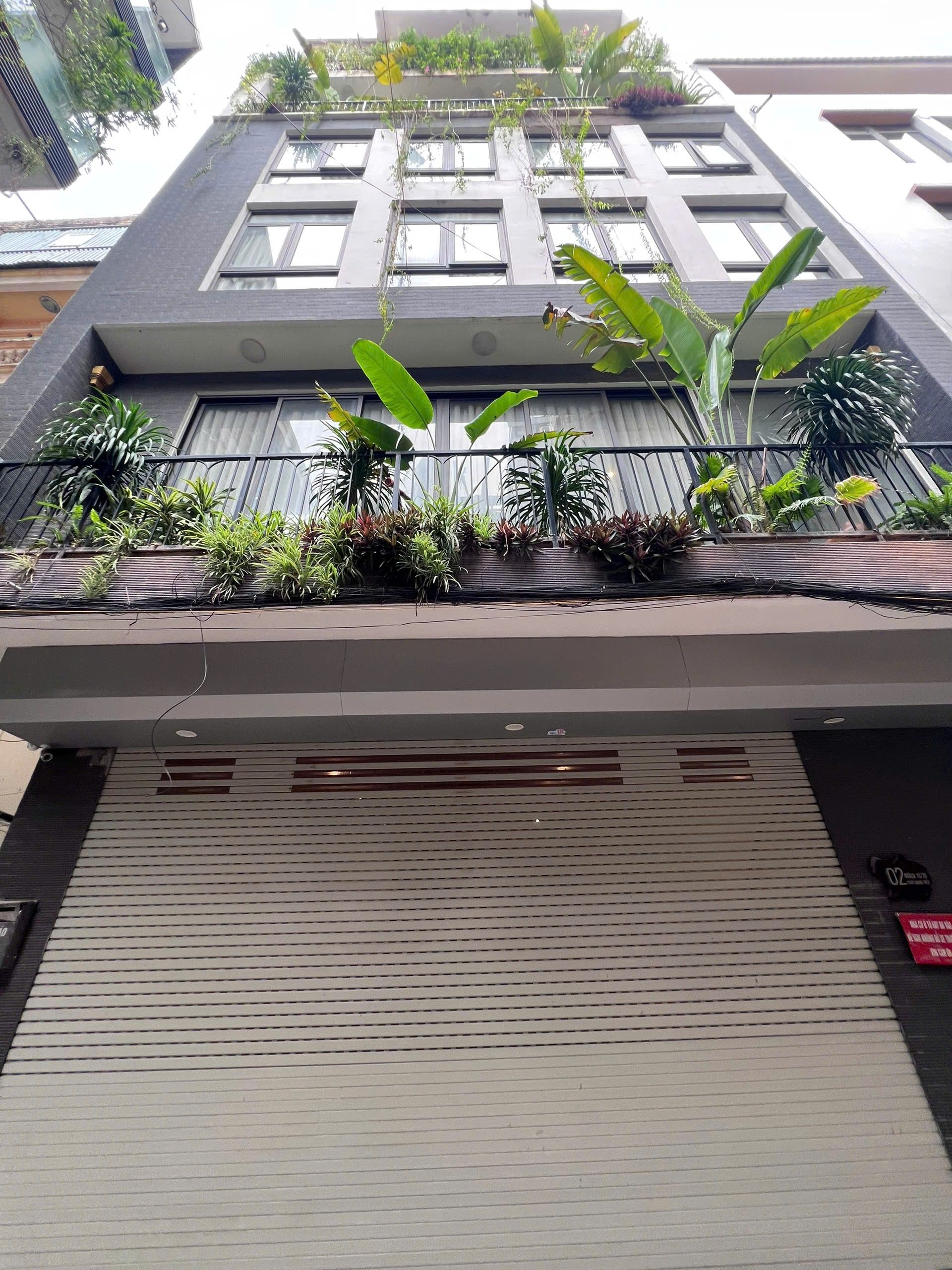 SIÊU ĐẲNG CẤP THƯỢNG LƯU - NHÀ PHÂN LÔ - Ô TÔ TRÁNH - 7 TẦNG THANG MÁY - KINH DOANH ĐỈNH - HÀNG XÓM QUẬN UỶ ĐỐNG Đ