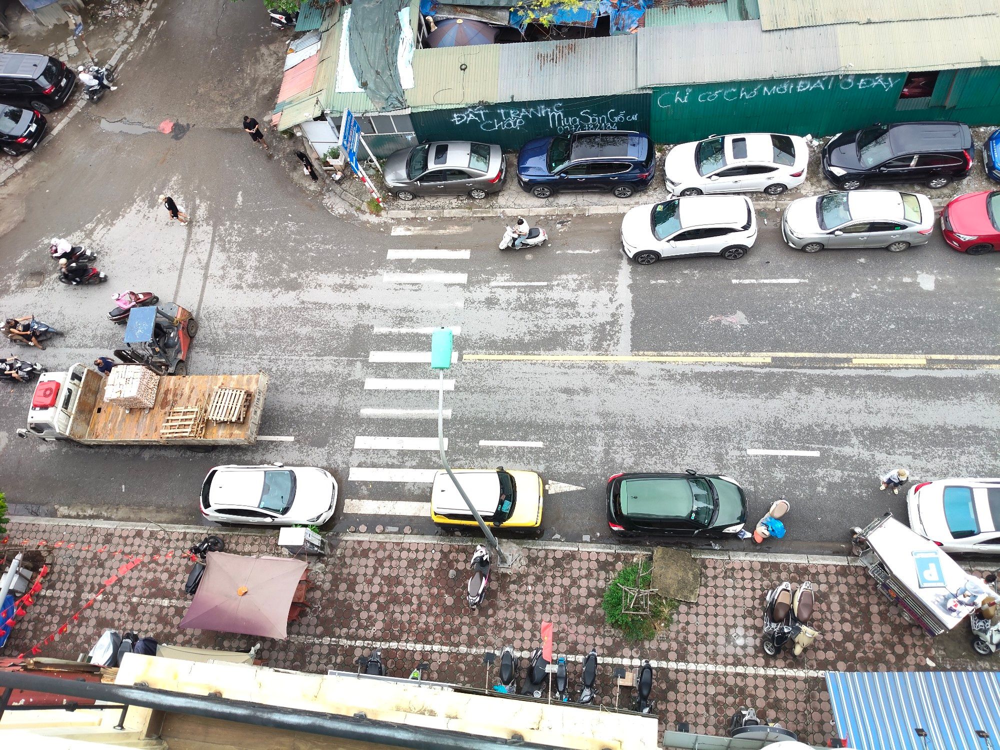 SIÊU PHẨM MẶT PHỐ ĐỐNG ĐA - THANG MÁY VỈA HÈ - 4 OTO TRÁNH - 2 MẶT NGÕ - SỔ ĐẸP.