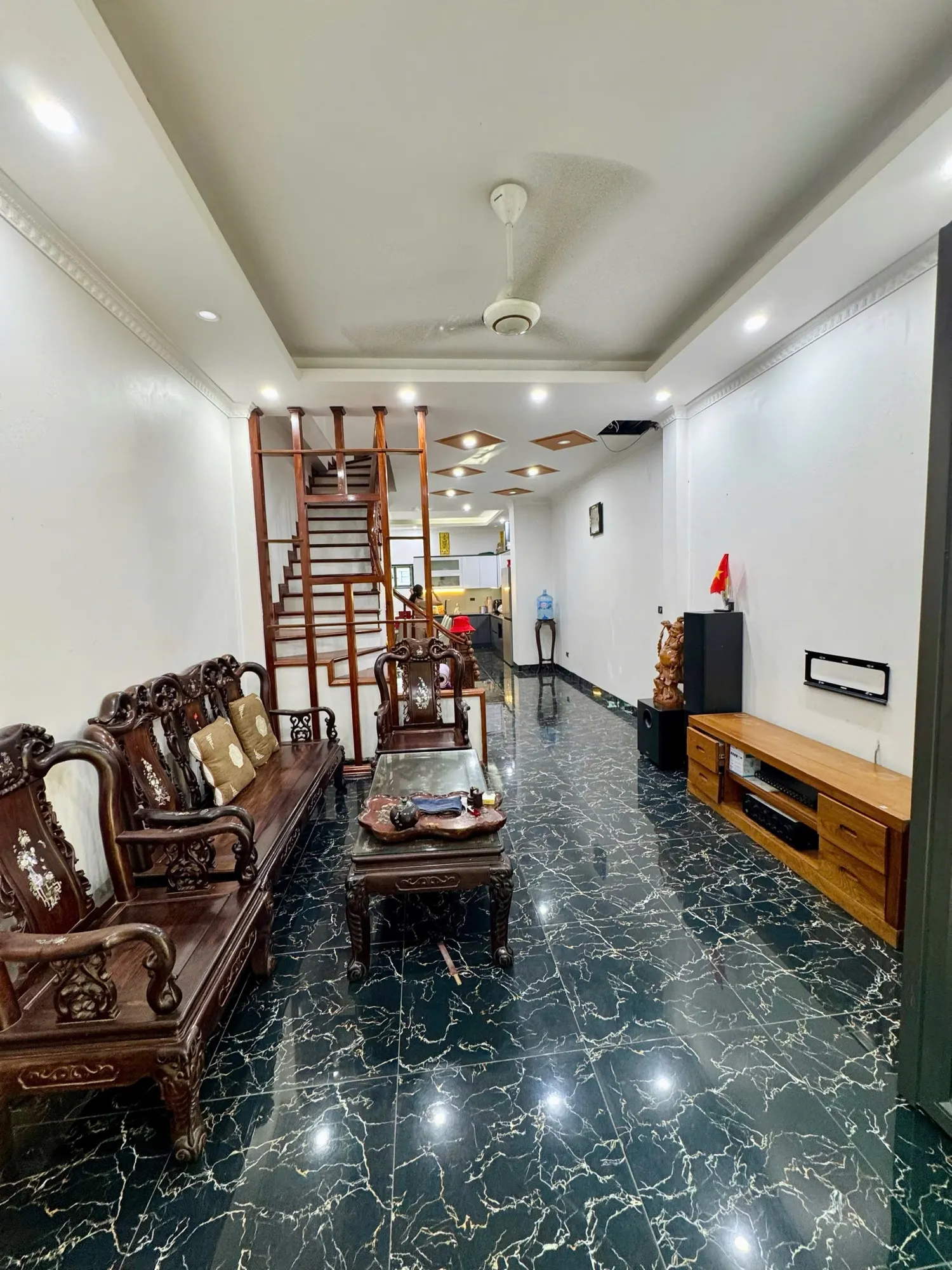 SIÊU PHẨM THANH LÂN - CÁCH 1NHÀ RA Ô TÔ TRÁNH