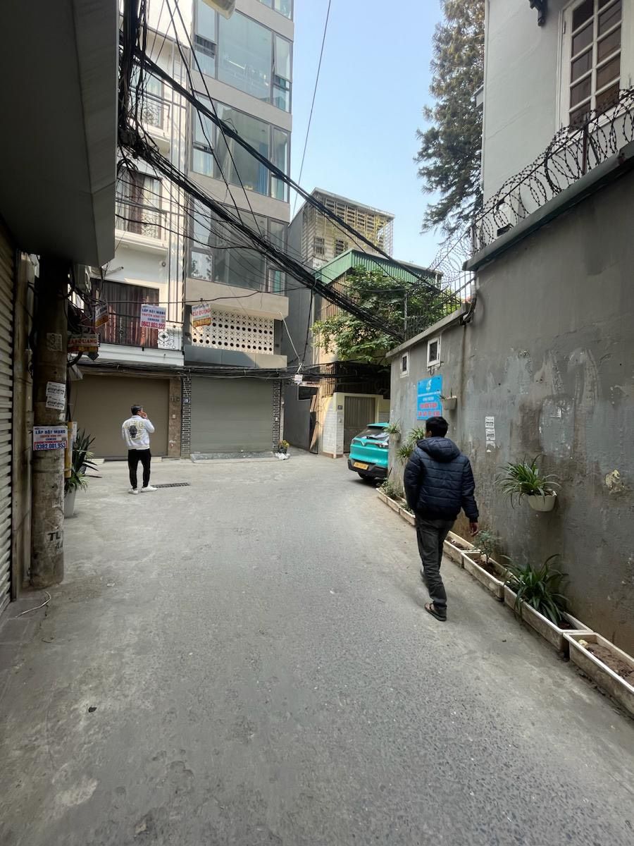 BÁN NHÀ VIP TÂY HỒ - Ô TÔ ĐỖ CỬA VÀO NHÀ - 20M RA MẶT PHỐ - THANG MÁY - NGÕ THÔNG KHẮP NGẢ - BÁN ĐẤT TẶNG NHÀ DÒNG TIỀN 40 TRIỆU/ THÁNG.