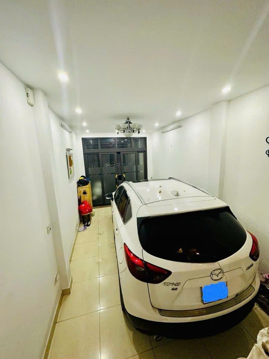 BÁN NHÀ ĐẸP-Ở NGAY-GARA Ô TÔ-GẦN PHỐ-NHÀ ĐẸP-FULL NỘI THẤT-TRƯỚC NHÀ Ô TÔ TRÁNH ĐỖ NGÀY ĐÊM-3 THOÁNG-BAY NHANH