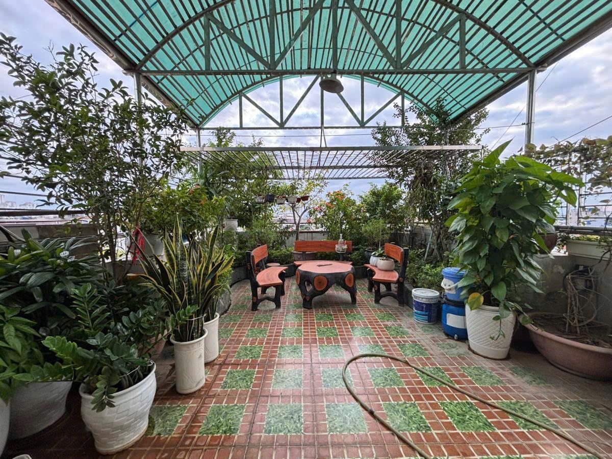 MẶT PHỐ TRUNG TÂM- QUY HOẠCH ỔN ĐỊNH- HIẾM NHÀ BÁN- VỈA HÈ ĐÁ BÓNG- KINH DOANH SẦM UẤT BẬC NHẤT HÀ ĐÔNG- THANG MÁY- DÒNG TIỀN CAO