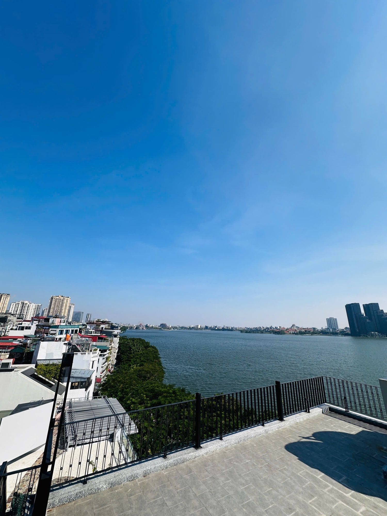 SIÊU NÉT TUYỆT PHẨM DÒNG TIỀN-NGÕ OTO TRÁNH RA HỒ TÂY - 2 MẶT THOÁNG VĨNH VIỄN VIEW HỒ TÂY CỰC ĐẸP - VỊ TRÍ TRUNG TÂM GẦN LOTTE - NHÀ ĐẸP THANG MÁY XỊN