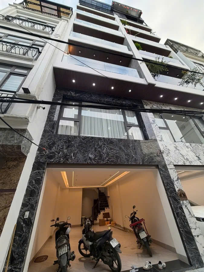 VIEW aeon mall long biên 8 tầng thang máy , GARA, 52m2, MT : 6.9 m- GIÁ 19.8 tỷ