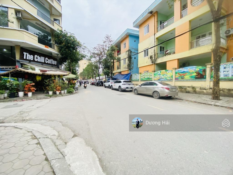 Bán nhà Xuân Đỉnh - Ngoại Giao Đoàn - 140m2 MT 8m - Gara ô tô - Full nội thất 2 mặt thoáng