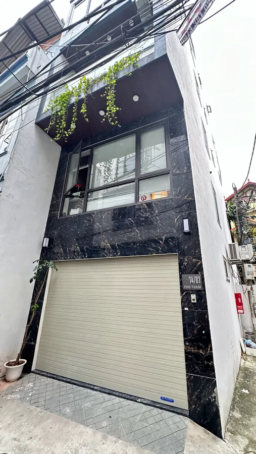 BÁN NHÀ RIÊNG Ô TÔ ĐỖ CỬA- VÀO NHÀ Phố Trạm 50m2 X 6 Tầng12.8 Tỷ Long Biên.