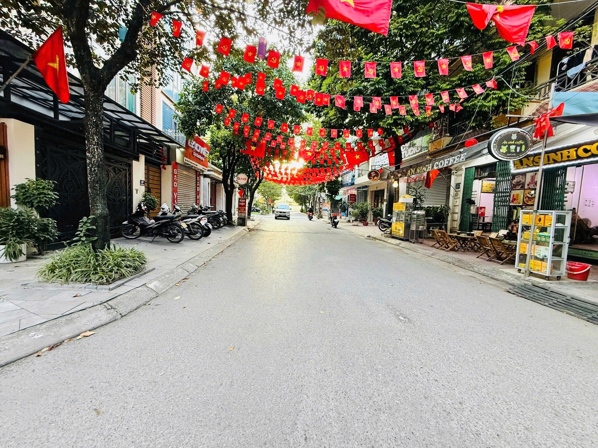 DUY NHẤT, PHỐ AN SINH, NGHĨA ĐÔ, CẦU GIẤY-VỈA HÈ-KD-TM:70M X5T, MT 5M, GIÁ 39 TỶ.