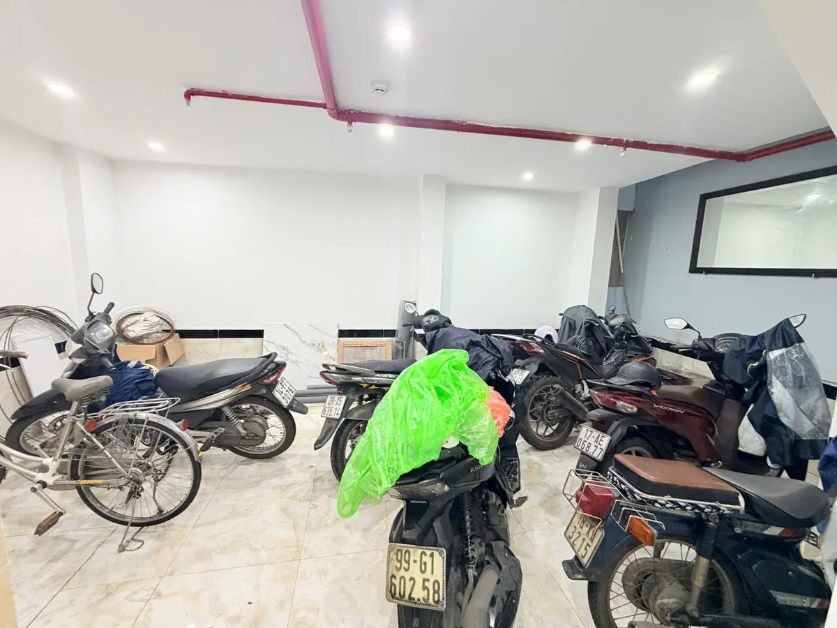 Bán Nhà Thái Hà. Đống Đa. 7 Tầng Thang Máy. DT 49m2. MT 3.1m. Giá 16.9 Tỷ