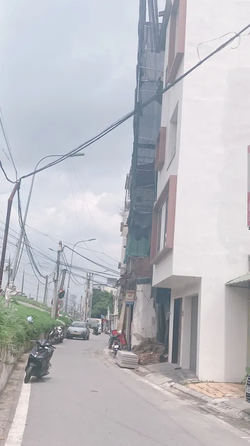 BÁN NHÀ MẶT PHỐ KINH DOANH ĐỈNH, Bát Khối 45/60 m2 X 4 Tầng,10 tỷ Long Biên Hà Nội.