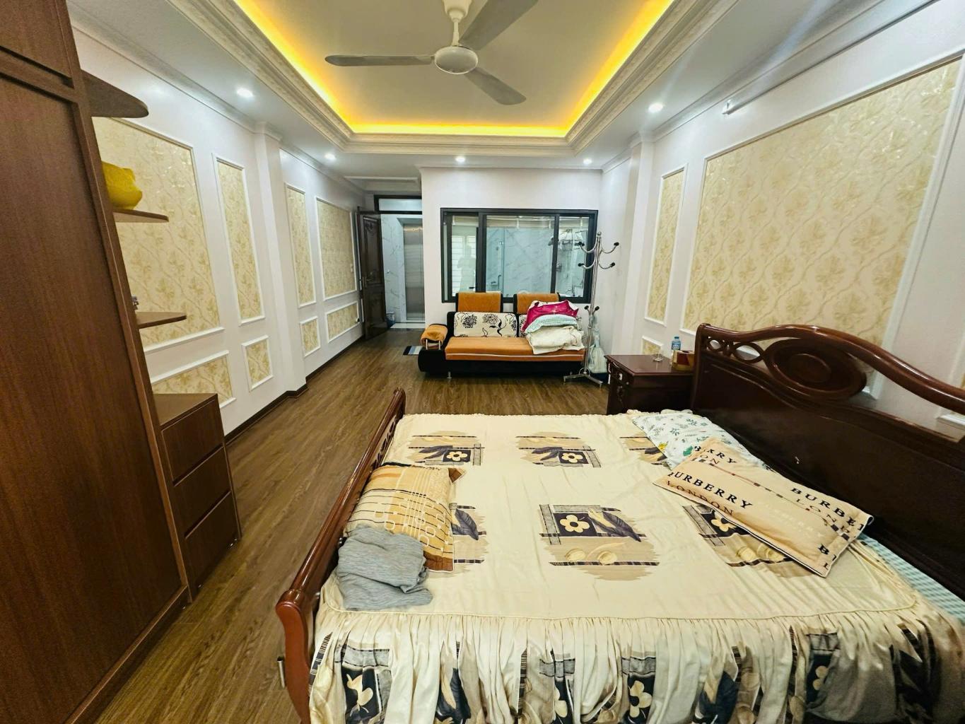 BÁN NHÀ ĐẸP PHỐ HOÀNG VĂN THÁI Ô TÔ ĐỖ CỦA 45M 5TẦNG MT đẹp giá