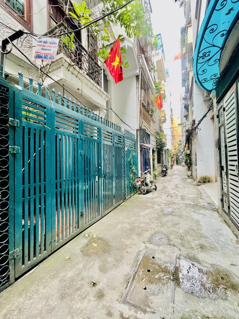 Nhà đẹp Thái Hà, Đống Đa - 65m2 x 4 tầng MT5,5m. Chỉ 18.2 tỷ