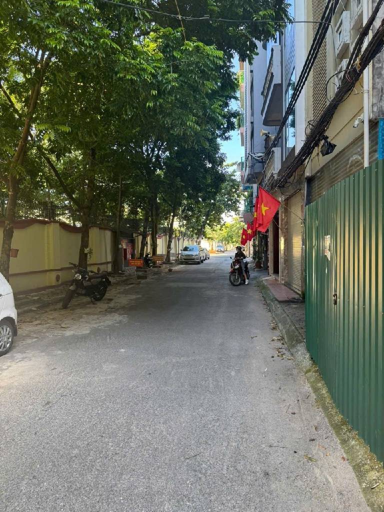 Bán đất nguyễn lân 66M phân lô quân đội 2 ô tô tránh tặng gpxd 7 tầng thanh xuân