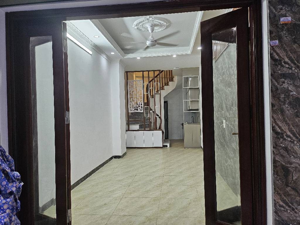 Căn nhà vừa túi tiền – cách mặt phố 20m, về ở ngay, sổ sẵn, không lo quy hoạch.